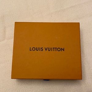 Louis Vuitton box